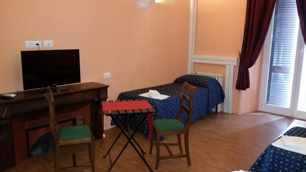 Star Rooms Roma Phòng bức ảnh