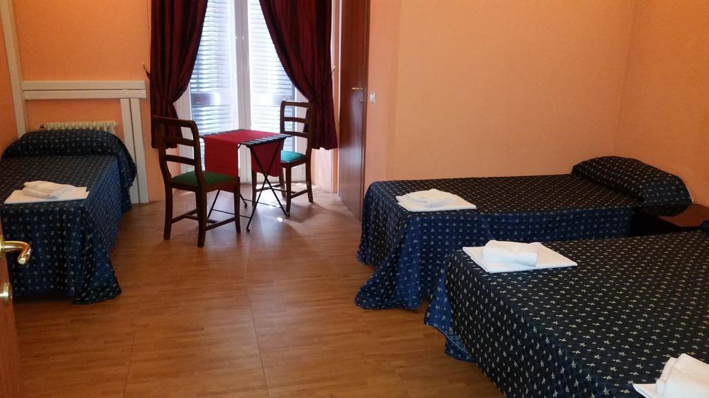 Star Rooms Roma Phòng bức ảnh